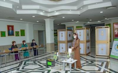 Türkmənistanda parlament seçkiləri başa çatıb