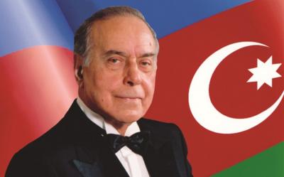Heydər Əliyevin 100 illik yubileyinə həsr olunmuş pul nişanları buraxılıb - FOTOLAR