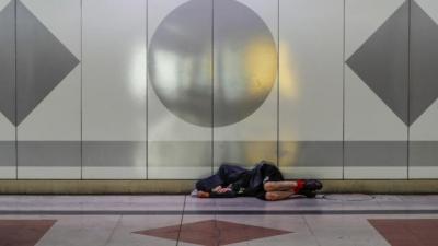 ABŞ-də evsizləri metrodan uzaqlaşdırmaq üçün maraqlı üsul