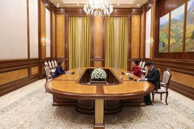 Günay Əfəndiyeva Özbəkistan Senatının sədri ilə görüşüb