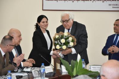 Milli Kitabxanada Anarın 85 illiyi qeyd edilib
