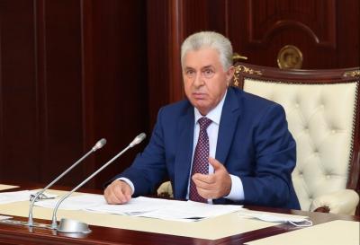 Spikerin müavinindən Vahid Əhmədova çağırış: "Mandatını qoy, çıx get"