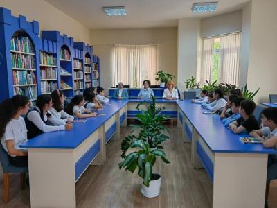 Uşaq yazarı Reyhan Yusifqızı ilə görüş keçirilib