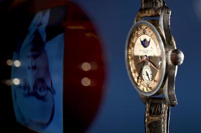 Çinin son imperatorunun qol saatı 5,1 milyon dollara satıldı
