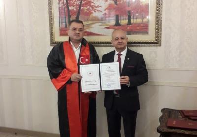 Yunus Oğuz fəxri doktor adına layiq görülüb