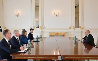 İlham Əliyev Böyük Britaniya Baş nazirinin Azərbaycan üzrə ticarət elçisini qəbul edib