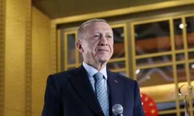 Ərdoğan Anıtqəbiri ziyarət edib