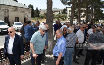 Əməkdar artist Elxan Qasımovla vida mərasimi keçirilir