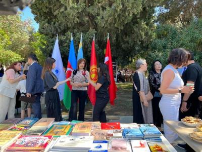 Beynəlxalq Türk Mədəniyyəti və İrsi Fondu Çingiz Aytmatova həsr olunmuş "Qırğız Ədəbiyyatı Günü" keçirib