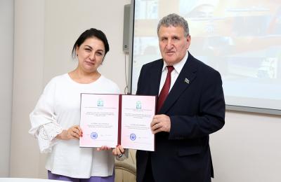 İsa Həbibbəyli Kokand Dövlət Pedaqoji İnstitutunun "Fəxri professor"u seçilib