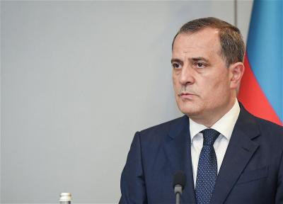 Ceyhun Bayramov Türkiyəyə rəsmi səfərə yola düşüb