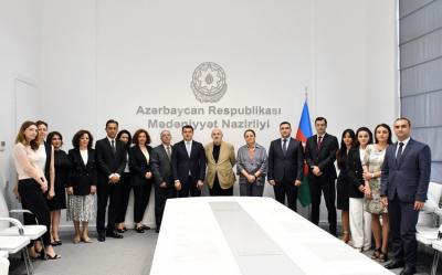 Mədəniyyət naziri Akif İslamzadəyə Fəxri diplom təqdim edib
