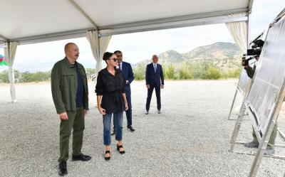Prezident və birinci xanım Zabuxda sakinlərlə görüşüblər - YENİLƏNİB