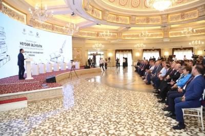 "Azərbaycan Dili və Ədəbiyyatı" Forumu başa çatıb - YENİLƏNİB