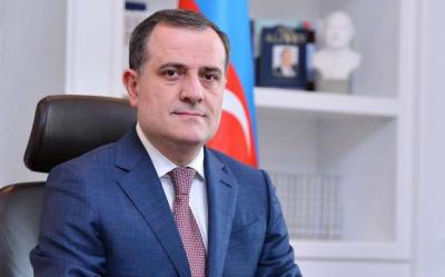 Ceyhun Bayramov Macarıstana rəsmi səfər edib