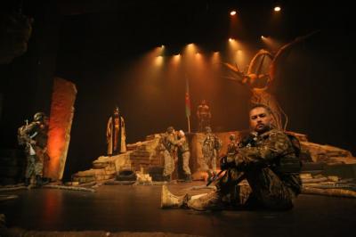 Gənc Tamaşaçılar Teatrında “Balaca Kişilər” tamaşasının nümayişi keçirilib