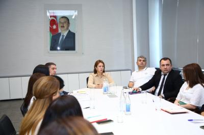 Yeni təyin olunan məktəb direktorları ilə görüş keçirilib