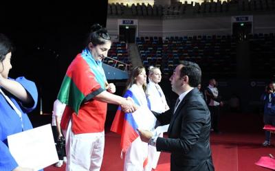 Azərbaycan güləşçisi Bakıda Avropa çempionu olub