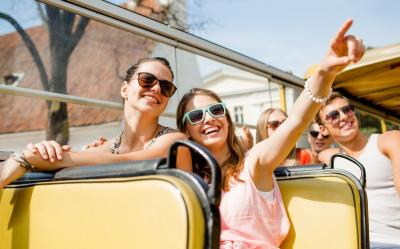 Macarıstan rusiyalı turistlər üçün yeni tələb qoyub