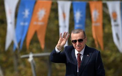 Ərdoğan yenidən Türkiyənin hakim partiyasının sədri seçildi