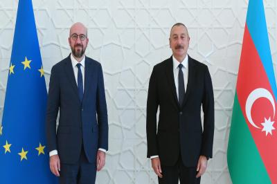 Şarl Mişel İlham Əliyevə zəng edib