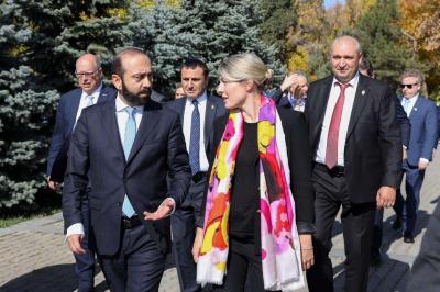 Vassal Kanadanın Azərbaycana dil uzatması