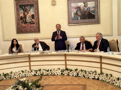 Yazıçılar Birliyində İmdat Avşarla görüş keçirilib