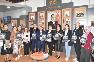 Bakı Ekspo Mərkəzində “Azərbaycan Milli Kitabxanası” fotoalbomunun təqdimat mərasimi keçirilib