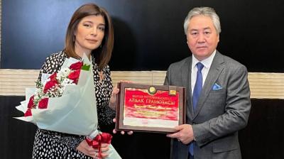 Günay Əfəndiyeva Qırğız Respublikasının Prezidentinin Fəxri Fərmanı ilə təltif olunub