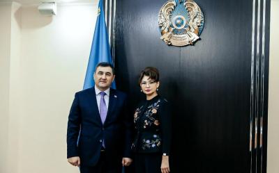 Azərbaycan səfiri Qazaxıstan naziri ilə mədəniyyət və media sahəsində əməkdaşlığı müzakirə edib