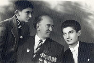 OVSUNLARIN ƏN DOĞRUSU -  Rafael Hüseynov yazır
