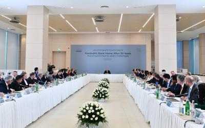 İlham Əliyev: "Biz keçmiş məcburi köçkünləri layiqli iş yerləri ilə təmin edə bilərik"