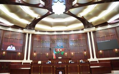 Parlament “Qiymətləndirmə fəaliyyəti haqqında” qanunu təsdiqləyib