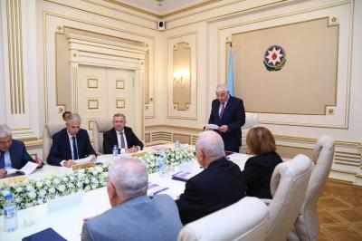 MSK-nın növbədənkənar prezident seçkiləri ilə əlaqədar iclası keçirilib -  YENİLƏNİB