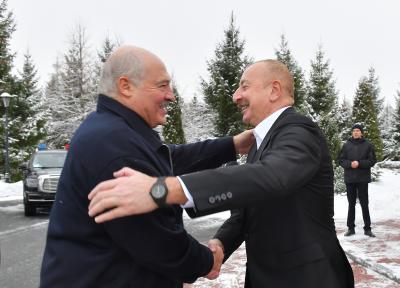 Azərbaycan və Belarus prezidentləri görüşdü