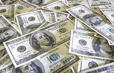 Bu ay Azərbaycanda rekord məbləğdə dollar satılıb