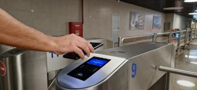 Bakı metrosunun bütün stansiyalarında QR biletlə ödəniş mümkün olub