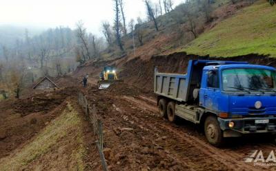 Astara rayonunun Düriyyə‒Şümrüd avtomobil yolu əsaslı şəkildə təmir olunur