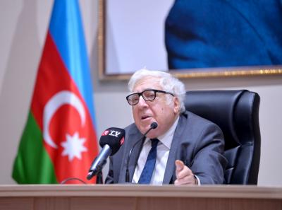 "Azərbaycanlı öz dilində danışsın, yazsın" - Xalq yazıçısı Anar
