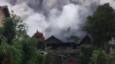 İndoneziyada Merapi vulkanı püskürüb