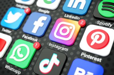16 yaşından kiçiklər üçün sosial media qadağası