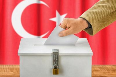 Türkiyədə bələdiyyə seçkilərində səslərin 99 faizi hesablanıb -  CHP liderdir