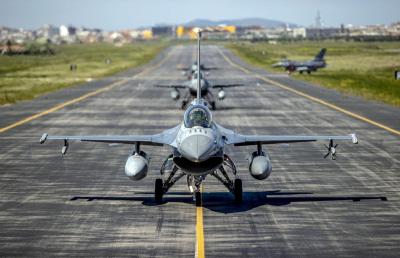 Ukraynalı F-16 pilotlarının təlim vaxtı açıqlandı
