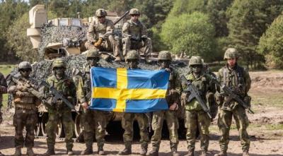 İsveç müdafiə xərclərini artırır