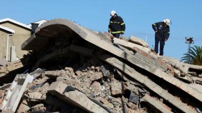 Cənubi Afrikada çökən binada ölənlərin sayı 19-a çatdı