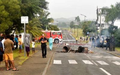 Yeni Kaledoniyada iğtişaşlar zamanı 3 nəfər ölüb -  yüzlərlə insan yaralanıb