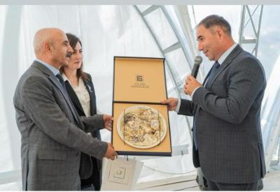 Laçın təbiətli,  Laçın sevdalı şair