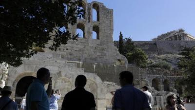 Yunanıstanda istilər səbəbindən Akropol ziyarətçilərə bağlanıb