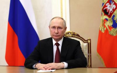Putin İranın ali liderinə məktub göndərib