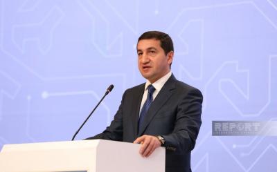 "Dezinformasiya xəbərlərlə manipulyasiya etməyə imkan verir" -  Hikmət Hacıyev